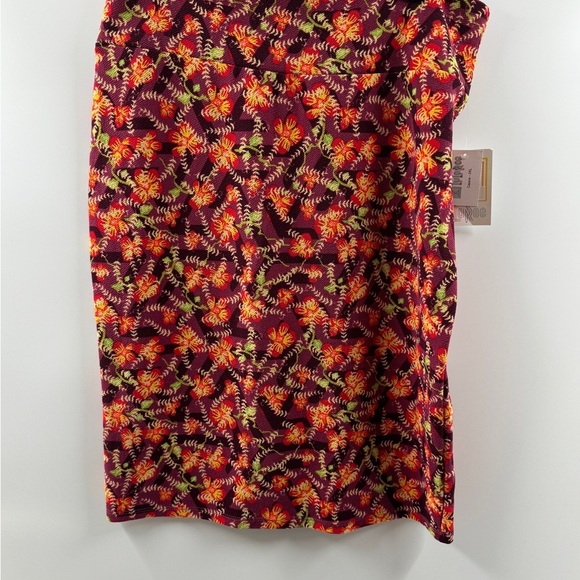 LuLaRoe Dresses & Skirts - LuLaRoe Cassie Skirt NWT – Women’s 2XL Red Floral Print